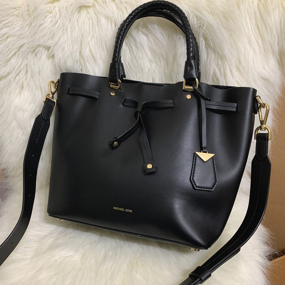 MICHAEL KORS Matte Black Calf Leather Drawstring BLAKELY Bucket Tote w/Strap
